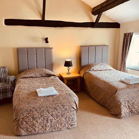 Cain Valley Hotel Llanfyllin エクステリア 写真